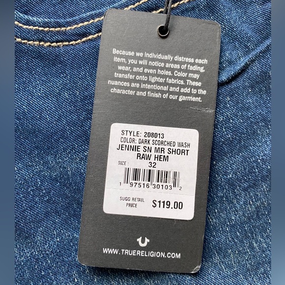 True Religion Jennie Mid Rise Curvy Short Raw Hem Size W32 NWT - Picture 5 of 10